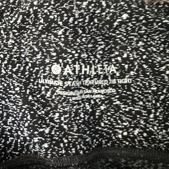ATHLETA Ultimate Stash 7/8 Texture Leggings - Picture 3 of 4